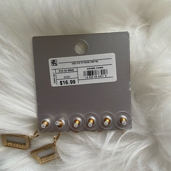 NEW SUGARFIX by baublebar “straight to tape” studded earrings set - Picture 8 of 8